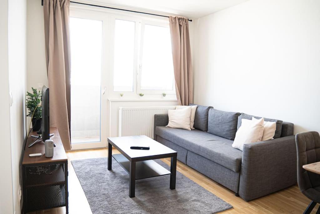 Bright & Modern - Balcony - Leilighet Wien Eksteriør bilde