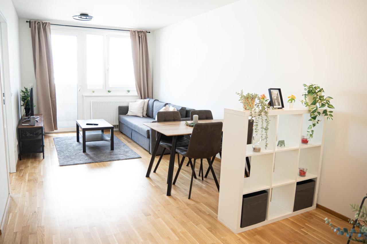 Bright & Modern - Balcony - Leilighet Wien Eksteriør bilde